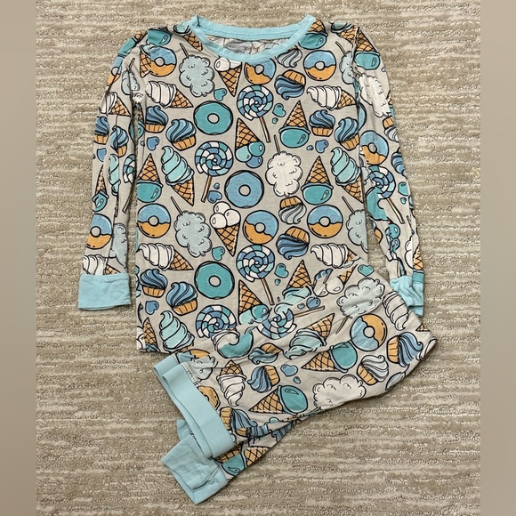Little Sleepies Boys Sweet Treats Long Sleeve Pajama Set in Blue Grey Size 4T - Picture 3 of 4